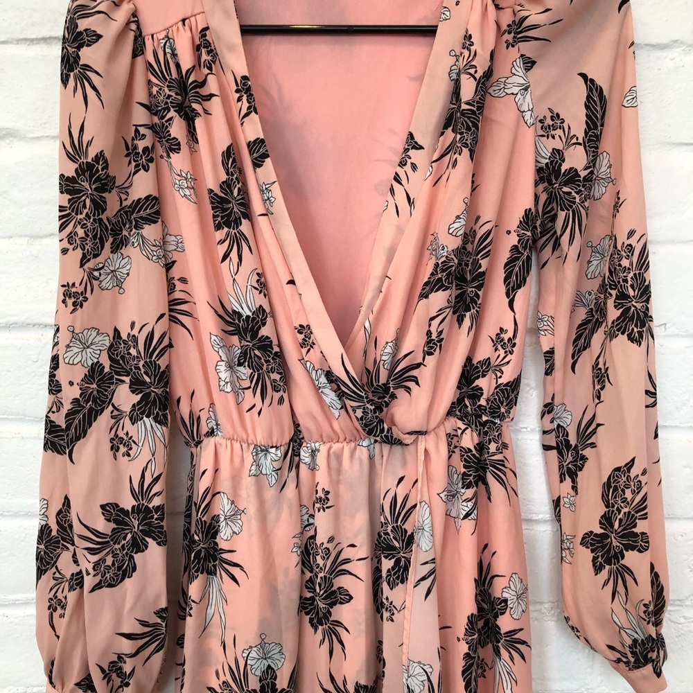 Pretty Spring Dress - Picture 3 of 3
